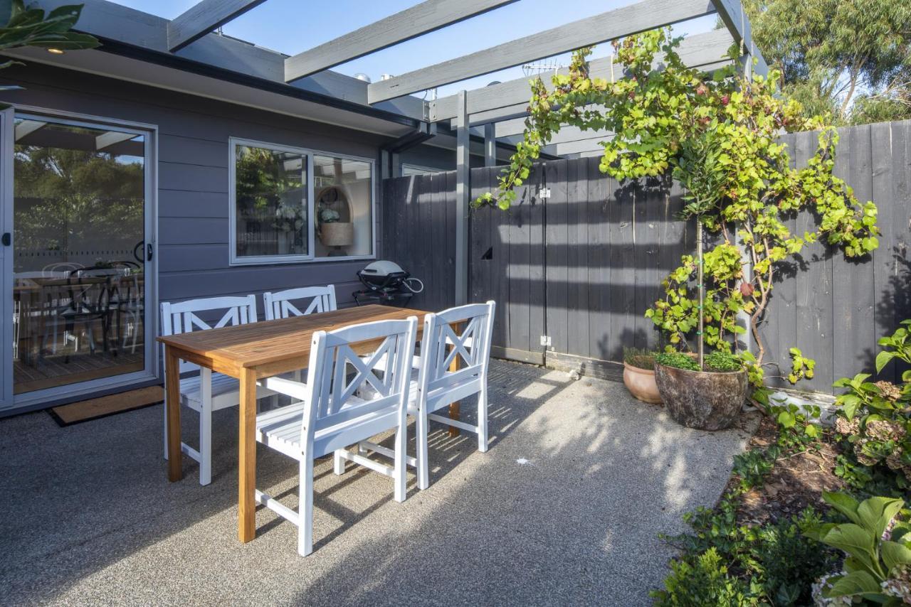 Mews Cottages Gisborne Exteriör bild